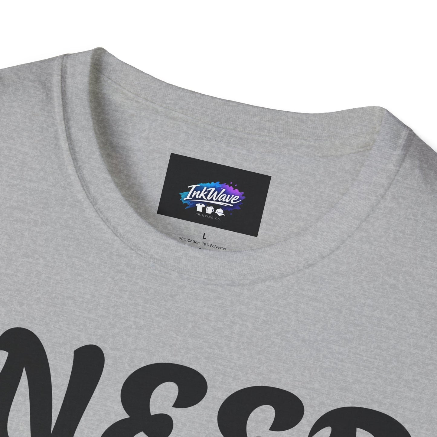 Graphic T-Shirt "I Need a Huge Cocktail" — Funny Bar & Party Tee