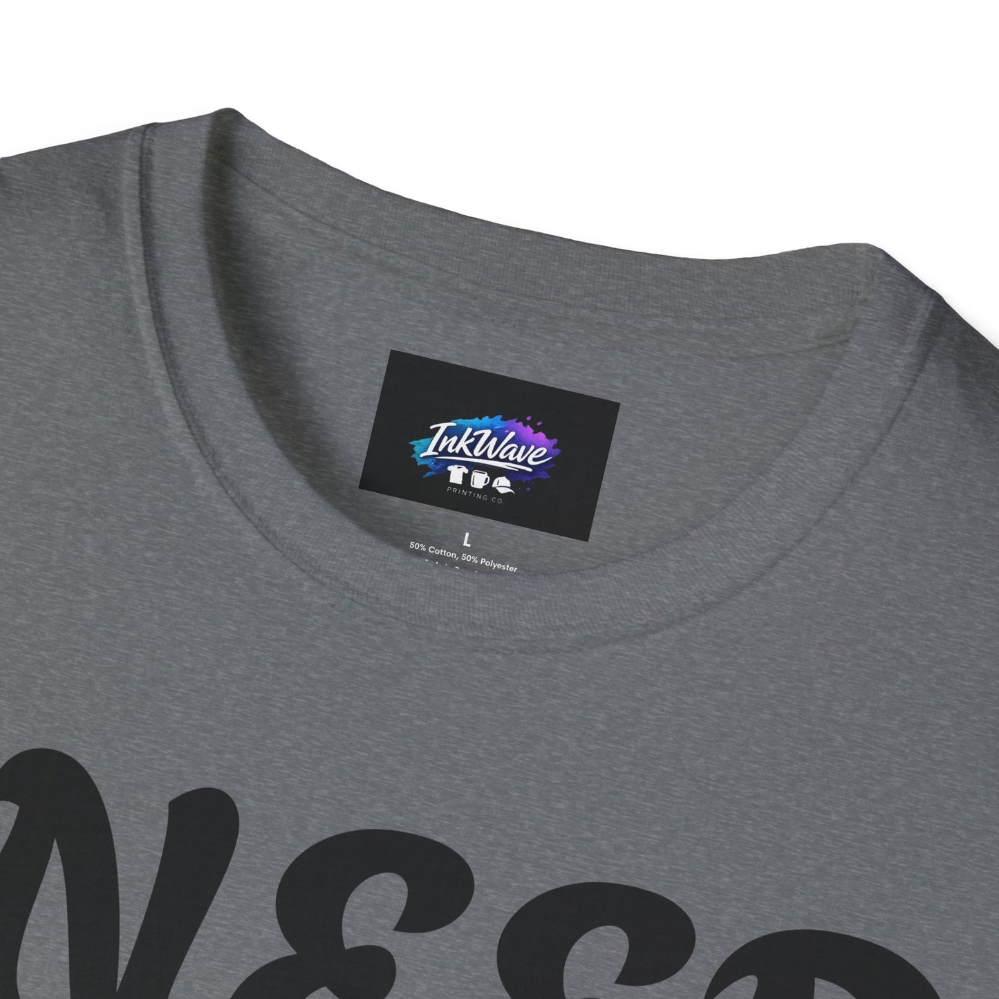 Graphic T-Shirt "I Need a Huge Cocktail" — Funny Bar & Party Tee